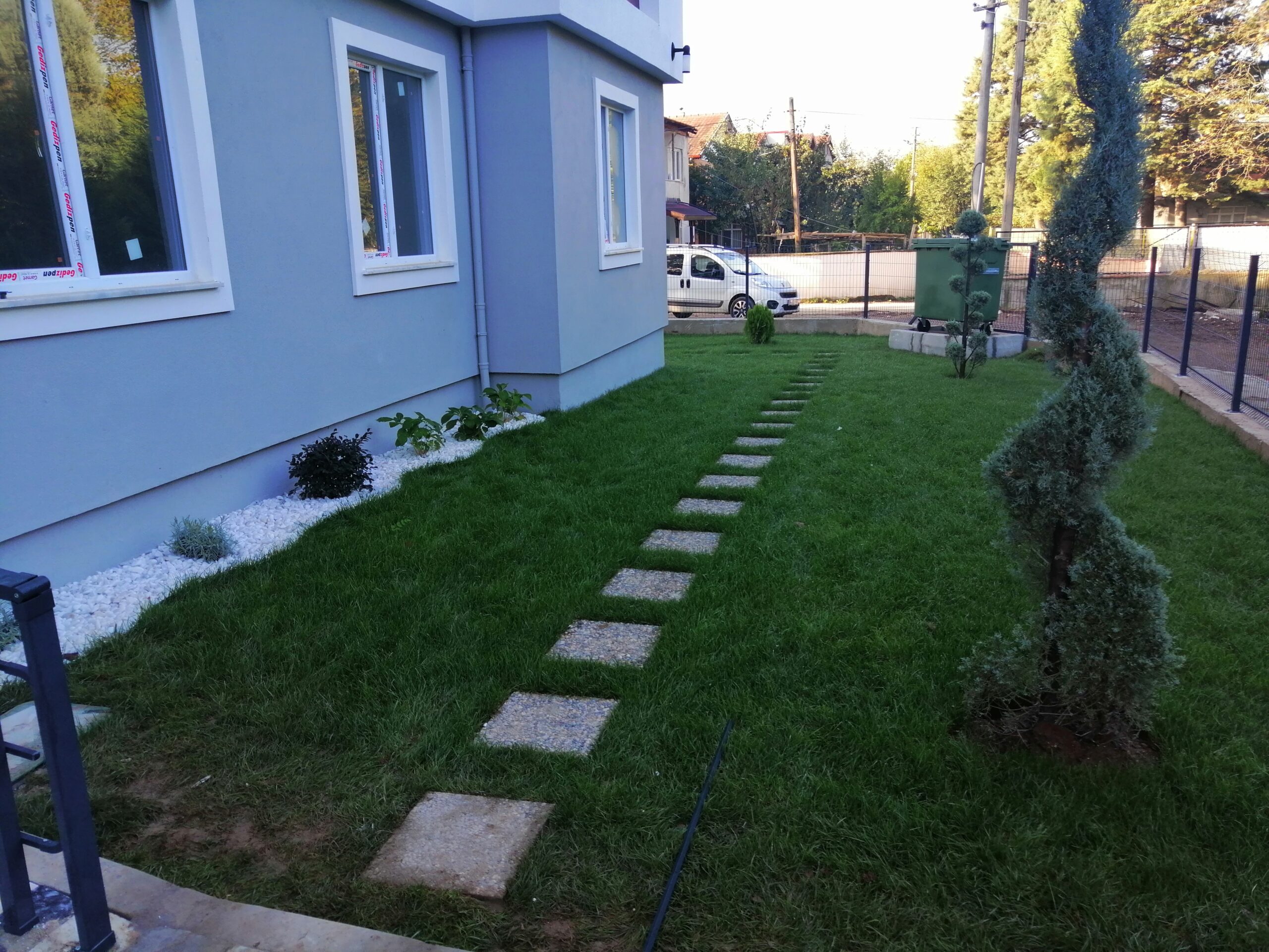 Selvi Apartmanı Bahçe Fotoğrafı