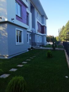 Selvi Apartmanı Bahçe Fotoğrafı